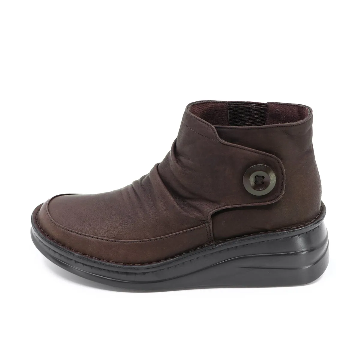 Sepatu boots wanita BIMU Dark Brown kulit asli dengan desain kerut elegan dari koleksi Joy368